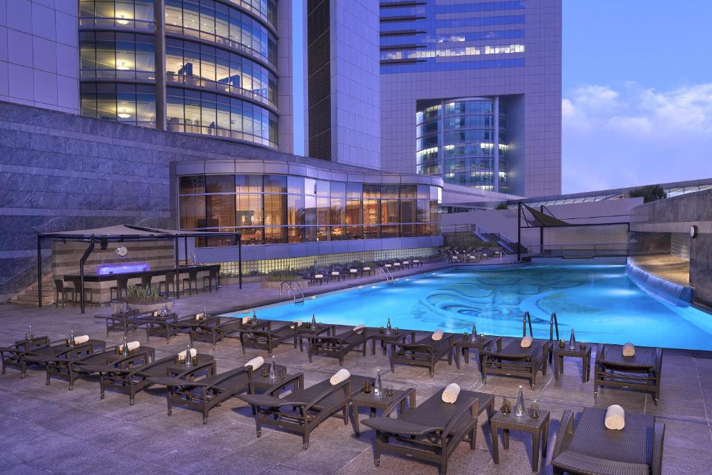 Jumeirah Emirates Towers hotel