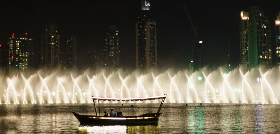 Dubai Fountain Lake Ride